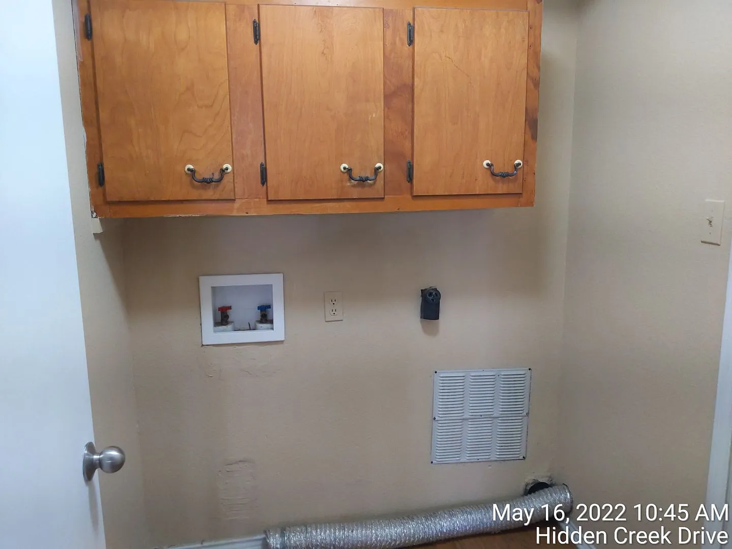 1200 Hidden Creek — Photo 4
