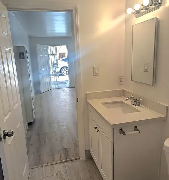 3825 Sedgwick Ave — Photo 10