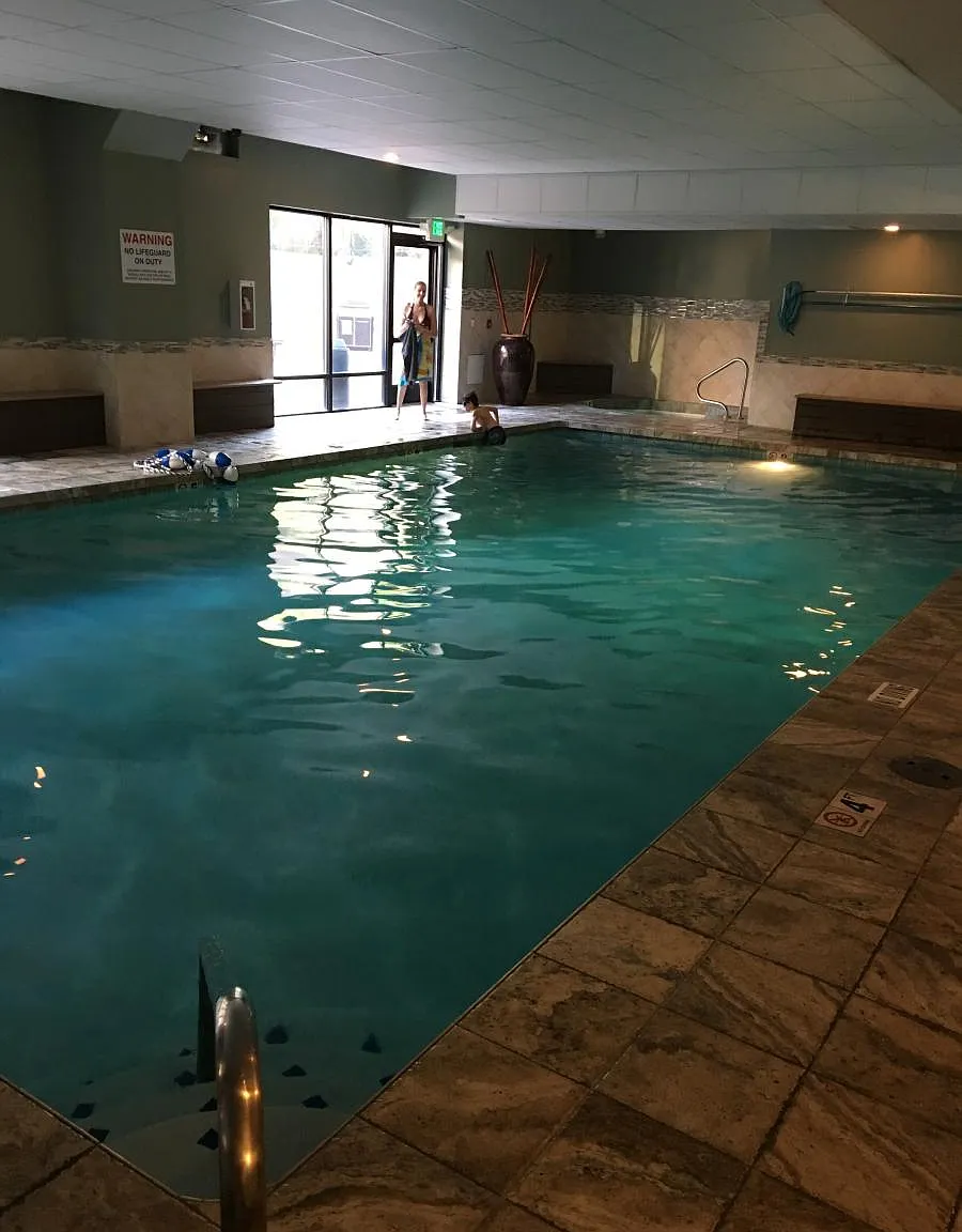1 bed, 800 sqft, $1,300 — Photo 3