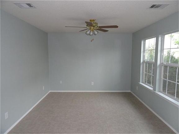 3rd image of 20820 Patriot Park Ln