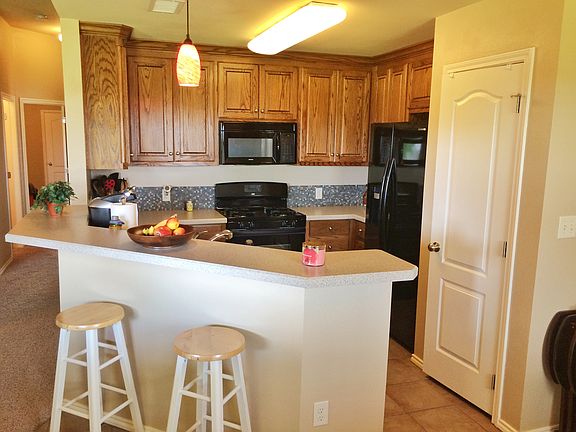 5th image of 1326 E Dormard Ave