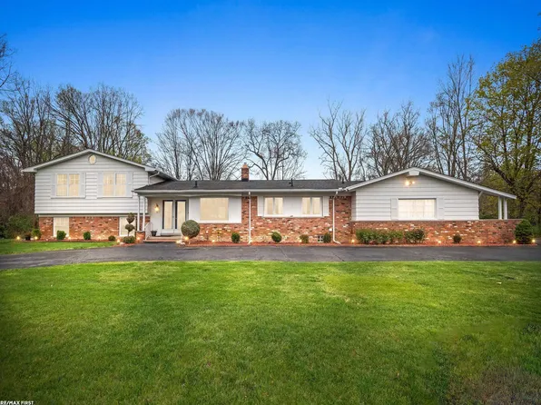 23305 Wrexford Dr, Southfield, MI 48033