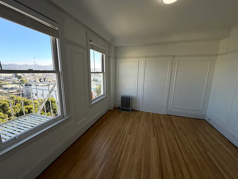 2480 Washington Street — Photo 3