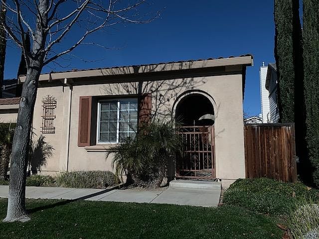 1st image of 2189 Frank Blondin Ln
