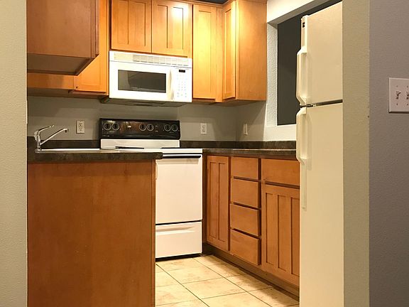 4th image of 2400 20th Ave NW APT 8D