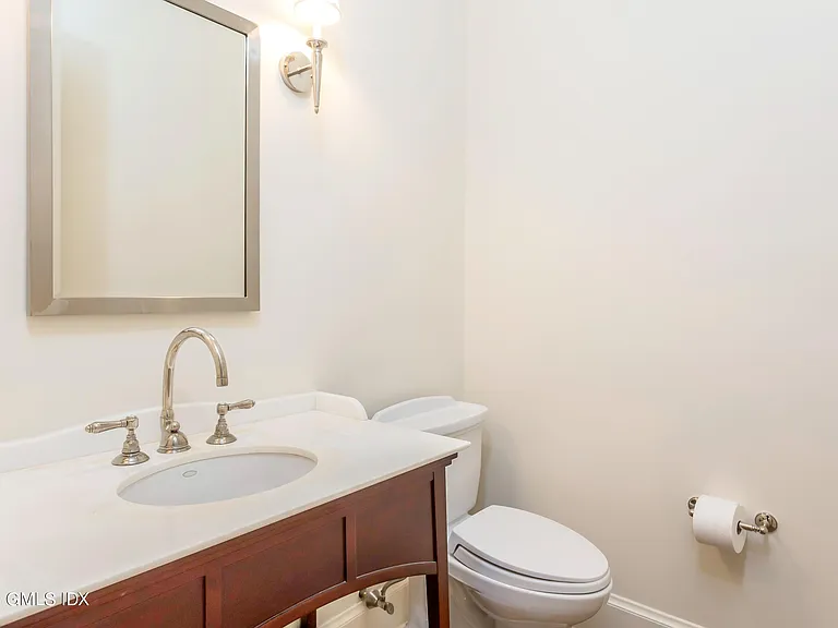 140 Havemeyer Pl — Photo 17