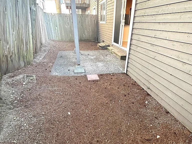 2501 Lexington Ave #A — Photo 10