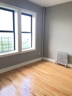 Rented by Bohemia Realty Group | media 42