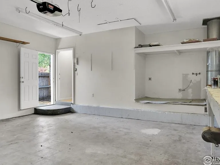 4630 Macky Way — Photo 8