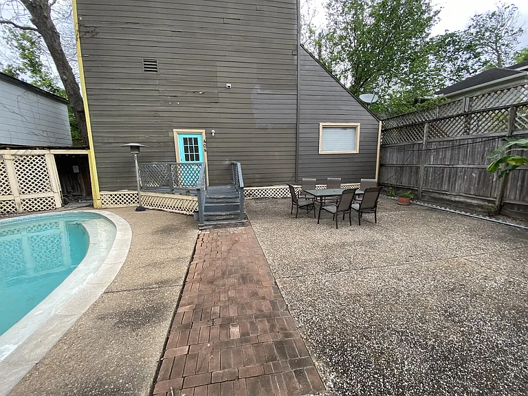 406 Hawthorne St — Photo 35