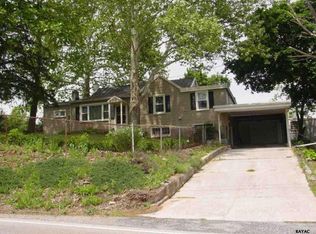 250 Locust Point Rd, York, PA 17406