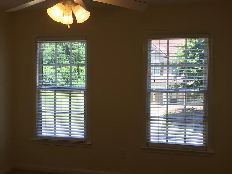 2410 Mindy Ln — Photo 11
