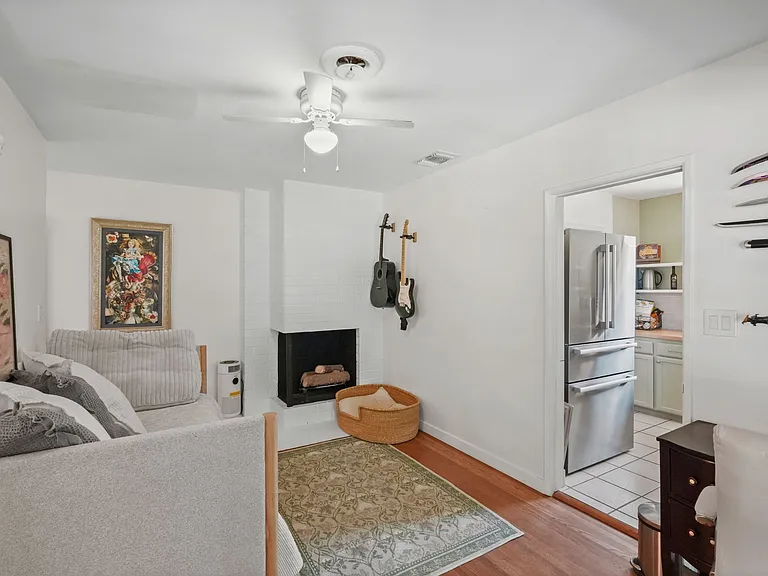 2045 Armour St — Photo 15