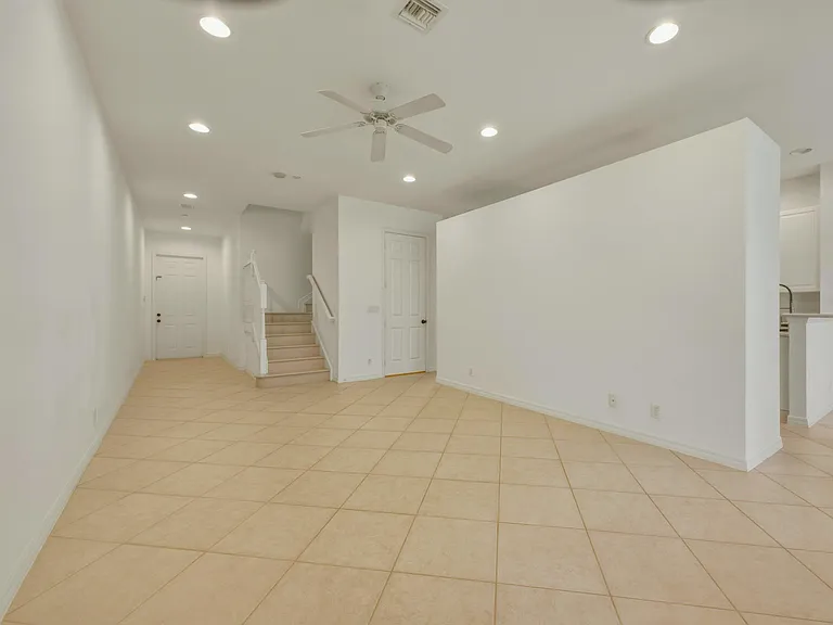 119 Lancaster Rd — Photo 10