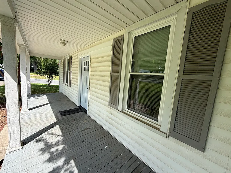 214 Old Centergrove Rd — Photo 17