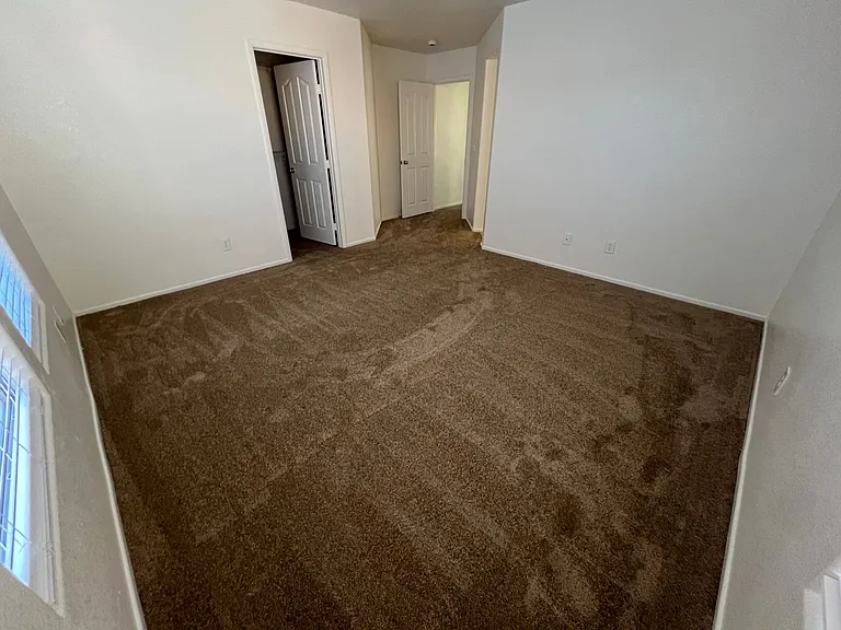 718 Thornford St — Photo 24