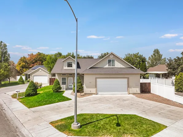 1107 Bailey Ave, Filer, ID 83328