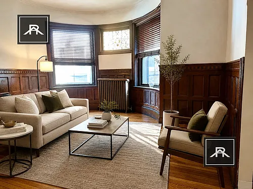 1746 Beacon St #2 Photo 1