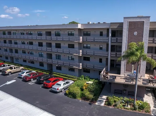 8199 Terrace Garden Dr N Unit 403, Saint Petersburg, FL 33709