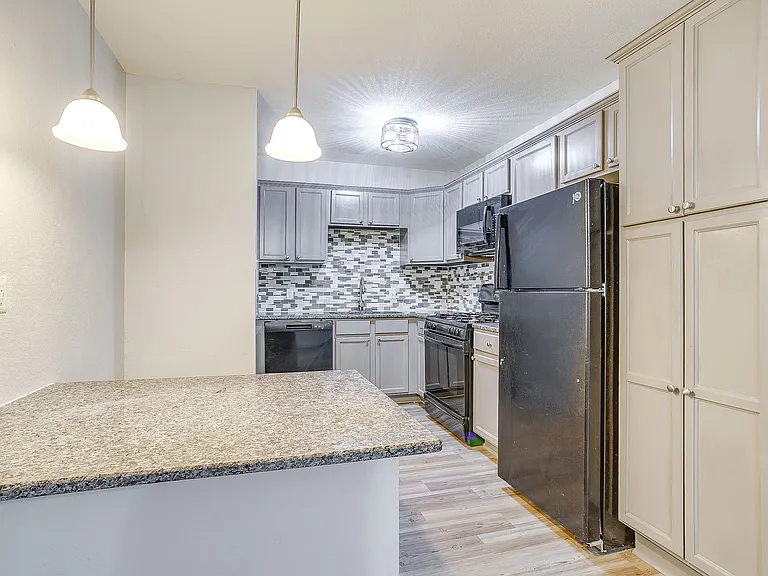 The Heights 76107 — Photo 28