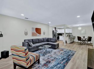 1009 W Sanford St APT B, Arlington, TX 76012