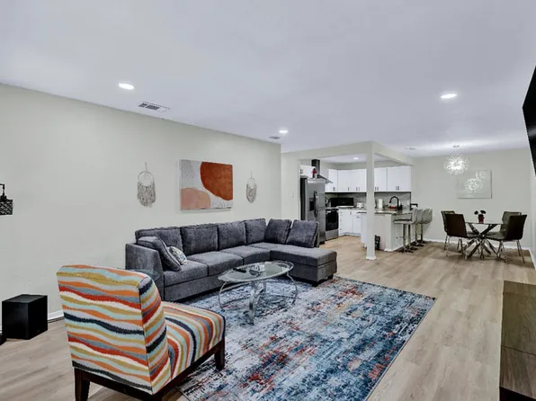 1009 W Sanford St, Arlington, TX