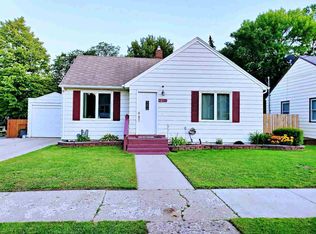 1205 7th Ave NW, Minot, ND 58703