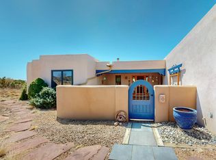 11 Chusco Rd, Santa Fe, NM 87508