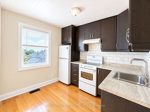 5th image of 60 Kane Ave