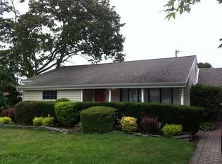 4297 Ludwig Ln, Bethpage, NY 11714