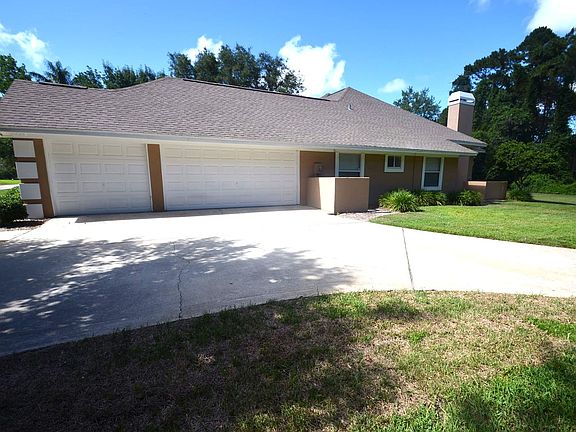 2nd image of 2933 Southern Hills Cir W