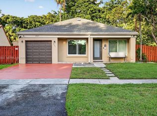 Cinnamon Place 1, Pembroke Pines, FL 33025