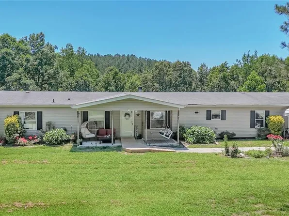 1575 Davis Rd W, Fairmount, GA 30139