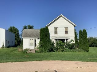 32303 West St, Kirkland, IL 60146