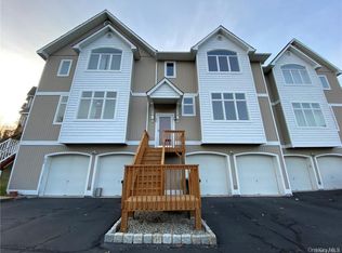 90 Corbin Hill Rd, Fort Montgomery, NY 10922