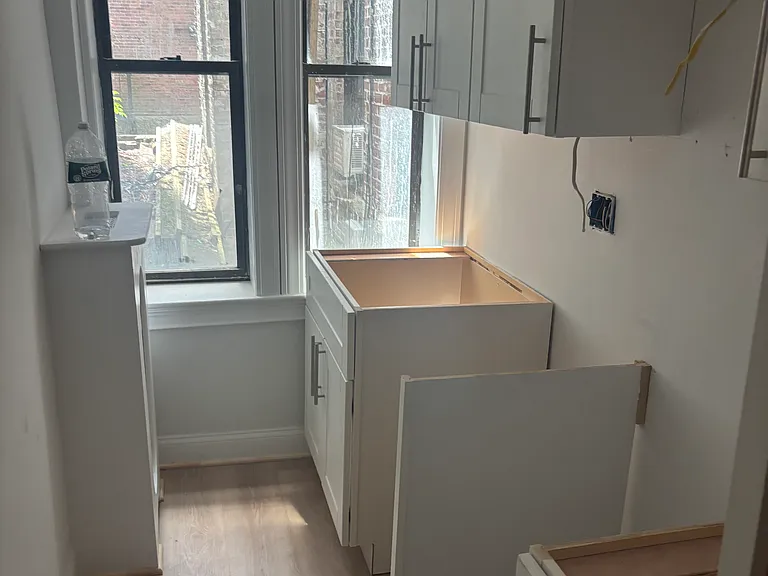 100 Myrtle St #1 — Photo 5