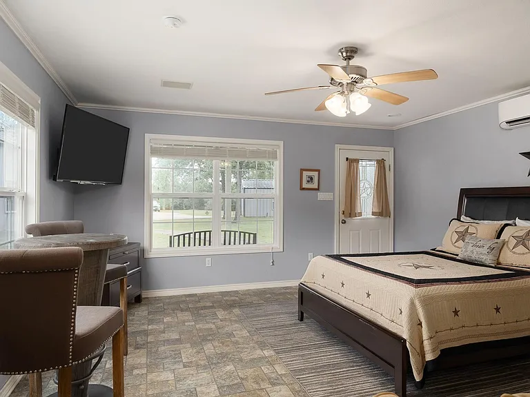 1072 Papenberg Ln — Photo 30