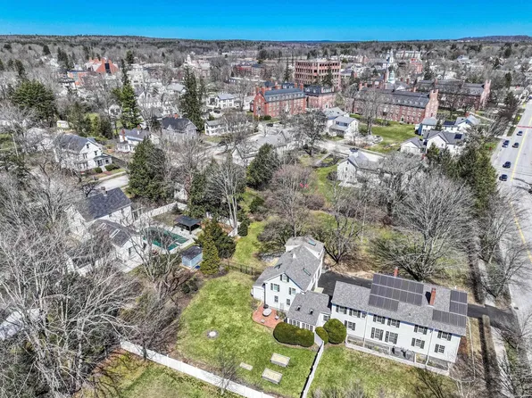 69 Court St, Exeter, NH 03833