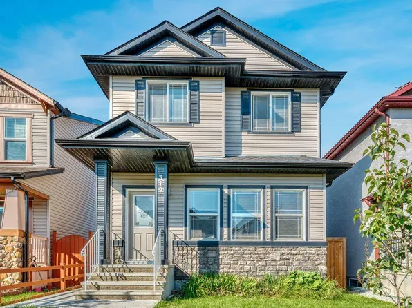 319 E Saddlebrook Cir NE, Calgary, AB T3J 0J9