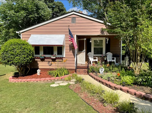 826 Stokesland Avenue Ext, Danville, VA 24541