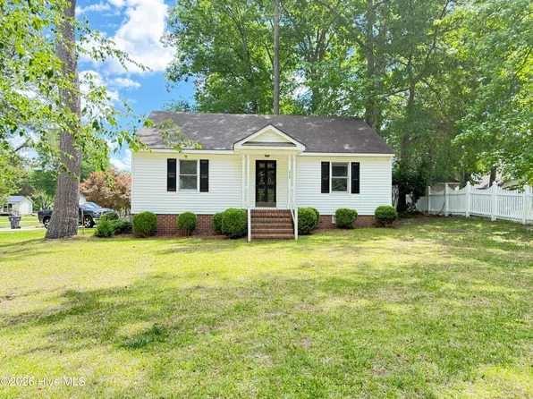 209 Oak Forest Dr NW, Rocky Mount, NC 27803