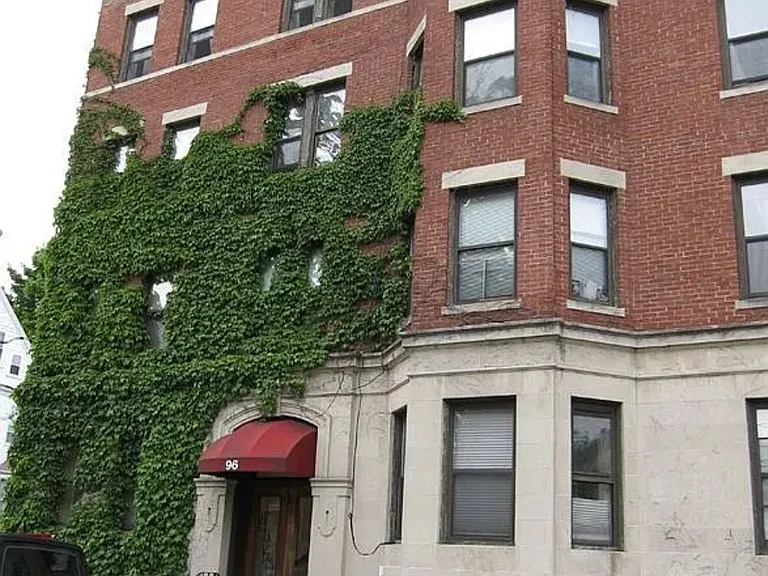 96 Linden St #12 — Photo 2