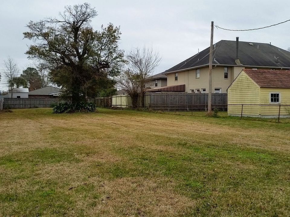 1st image of 453 Carrollton Avenue
