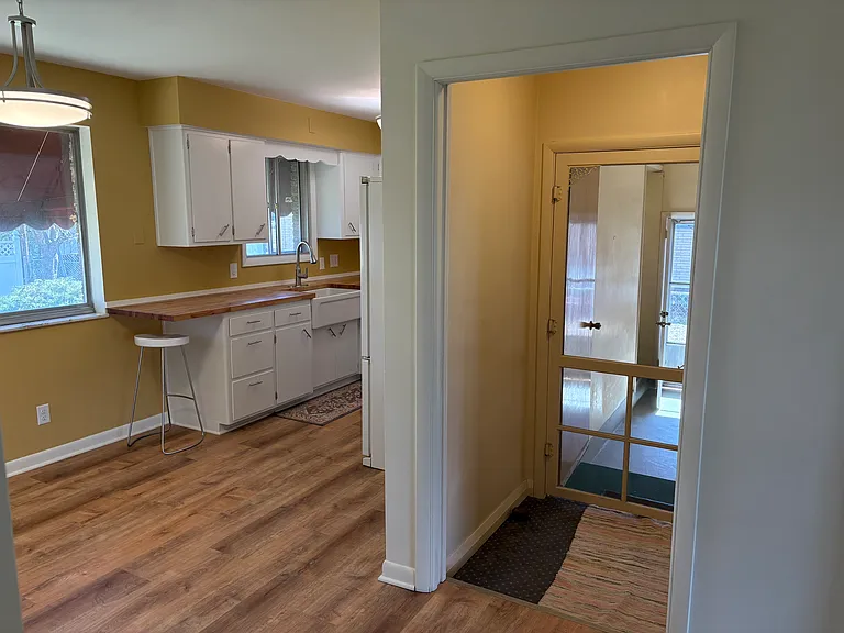 3106 Lindland Rd — Photo 12