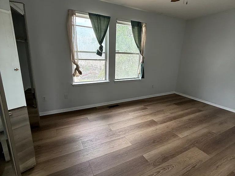 4309 Davis Ave — Photo 9