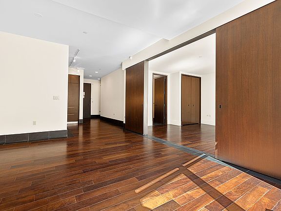 2nd image of 40 Broad St #23E