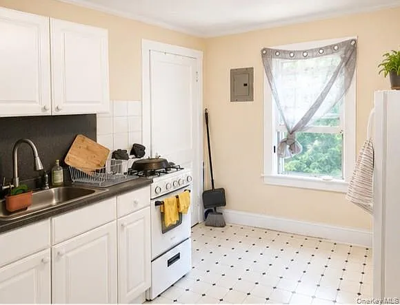 1 Berachah Ave #4 — Photo 3