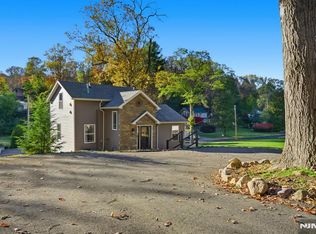 114 Townsend Rd, Wanaque, NJ 07465
