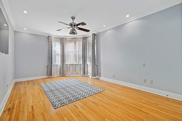 Sold by Remax City Square | media 20