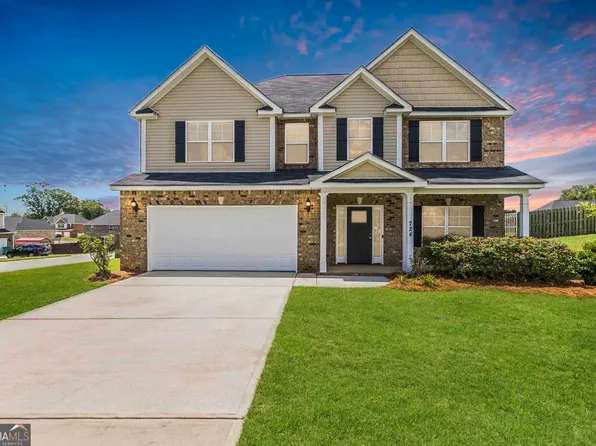 724 Bedfordshire Ln, Bonaire, GA 31005